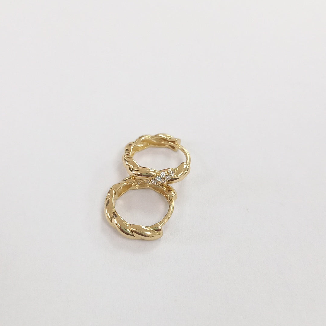HUGGIES ORO 14K 2.1 (NUEVO)