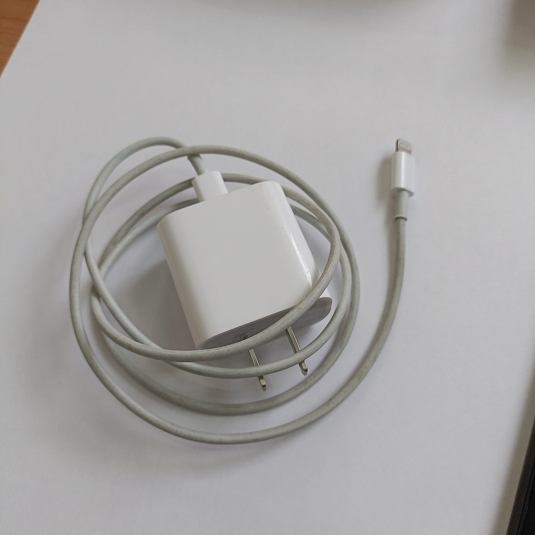 CELULAR APPLE IPHONE 14 A2881 128 GB 6 GB RAM (SEMINUEVO)