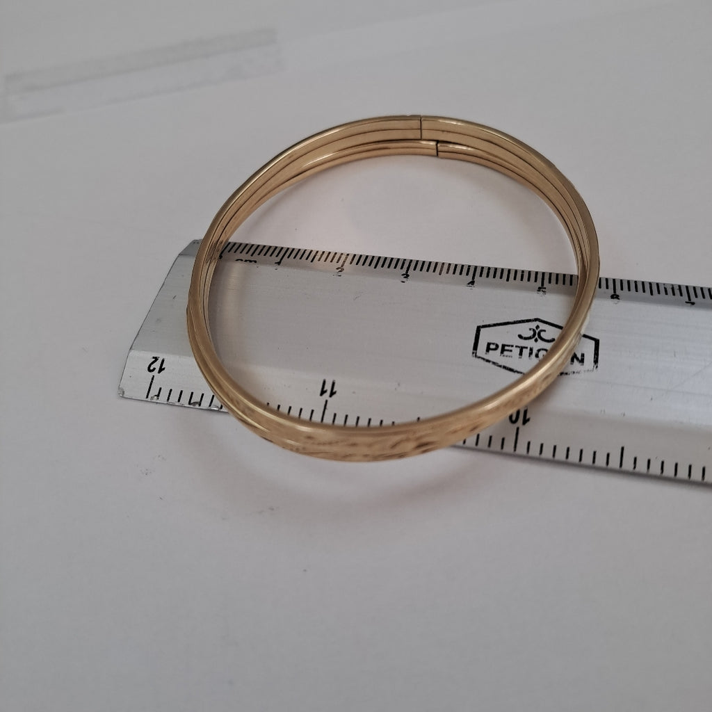 PULSERA RIGIDA ORO 10 K 8.7 GRMS (SEMINUEVO)