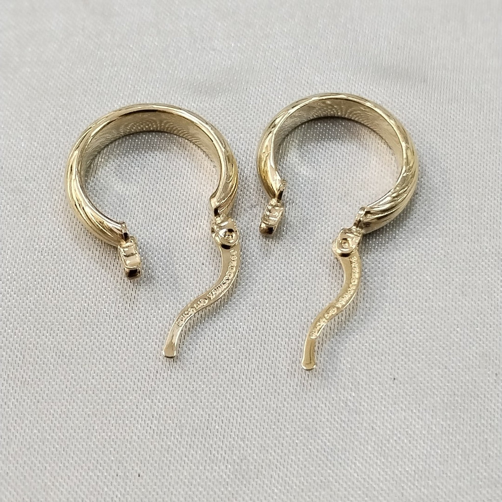 ARETES ARRACADA ASTRIADA 14K 1.6 GR (NUEVO)