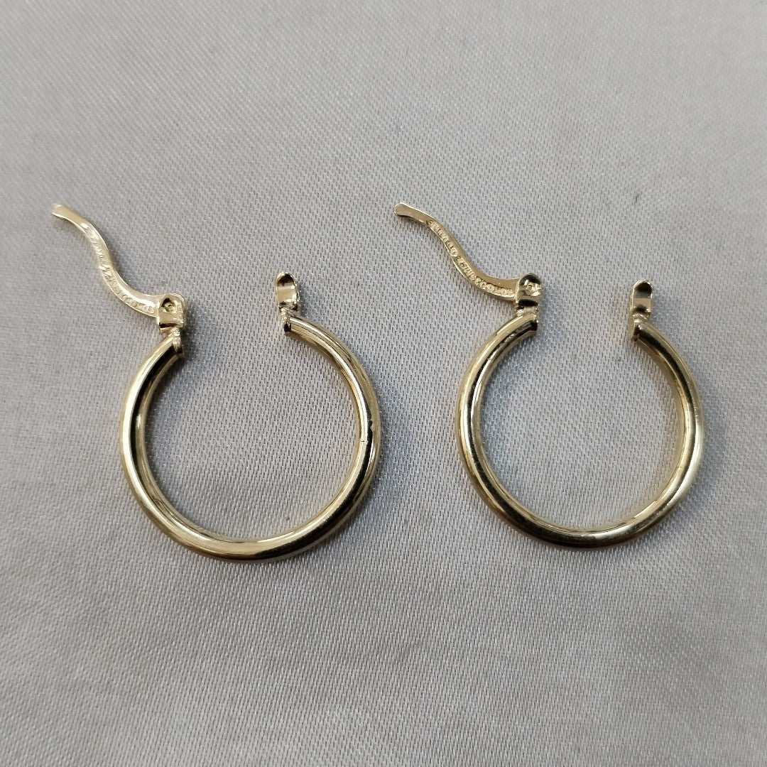 ARETES TEJIDO ARRACADAS LISAS 14K 1.2 GR (NUEVO)