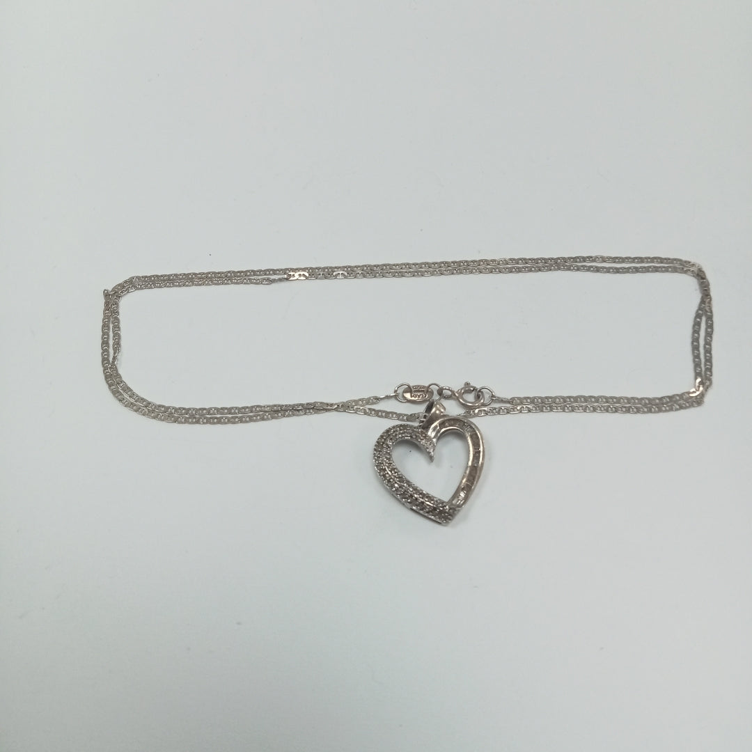 CADENA, DIJE PLATA 4.1 GRMS (SEMINUEVO)