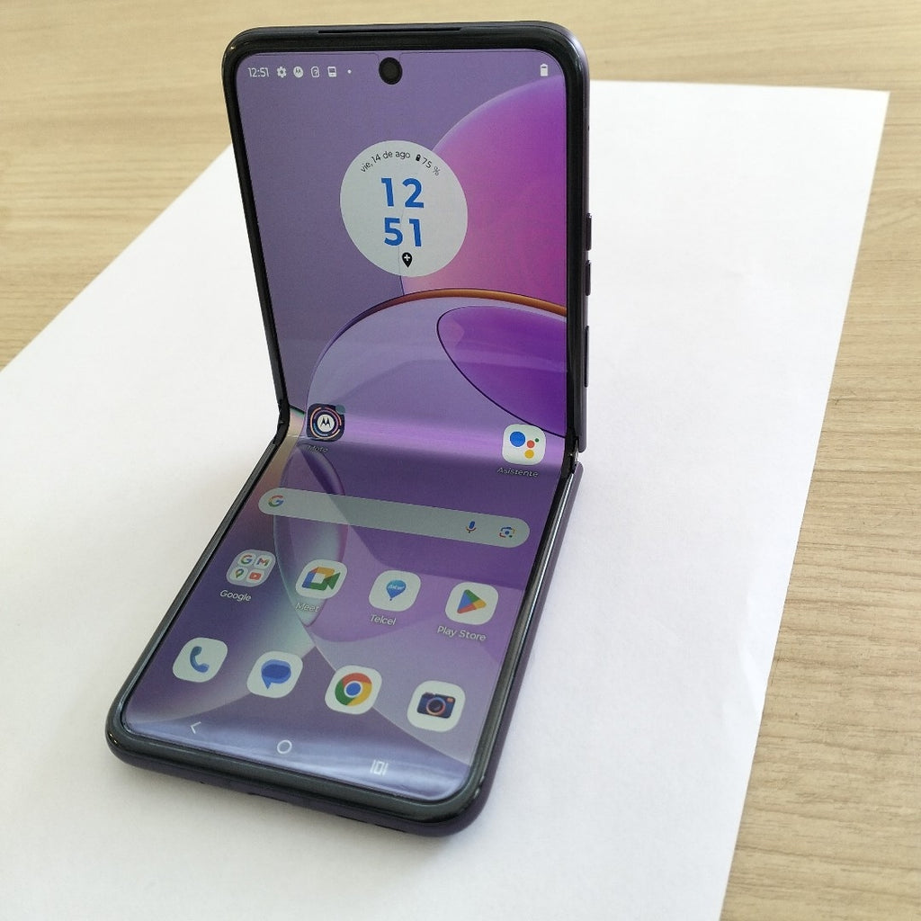CELULAR MOTOROLA RAZR 40 XT2323-1 (2023) 256 GB 8 GB RAM (SEMINUEVO)