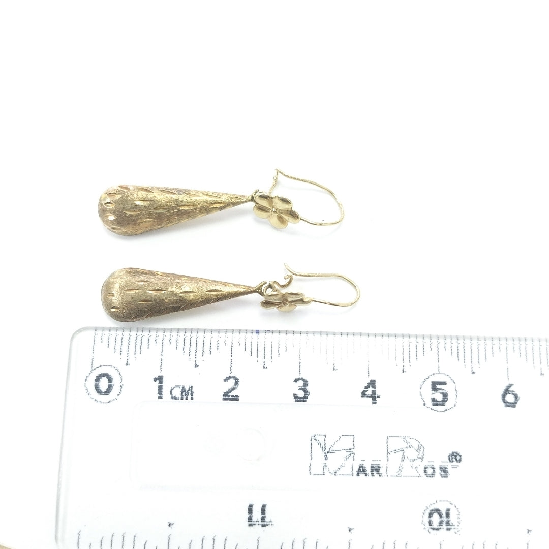 ARETES PAR ORO 8 K 1.8 GRMS (SEMINUEVO)