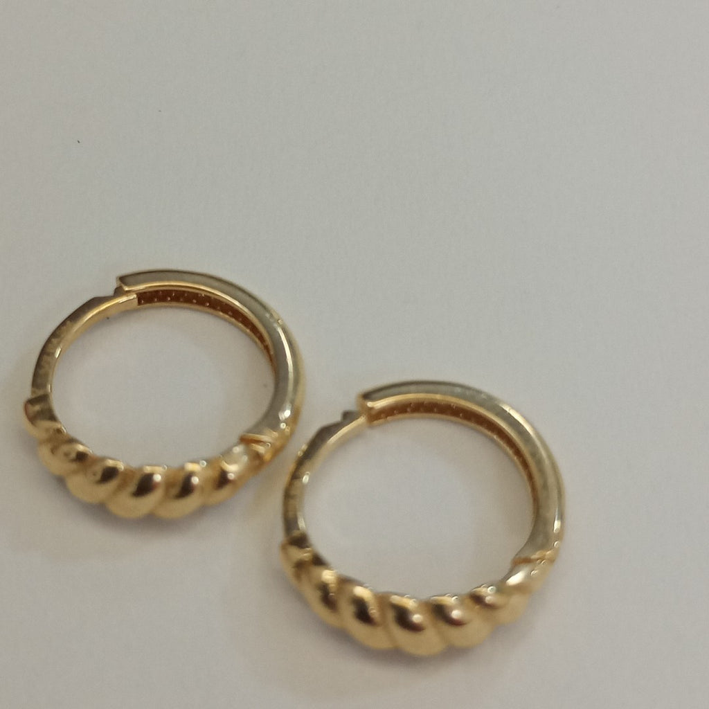 HUGGIES ORO 14K 1.3 (NUEVO)
