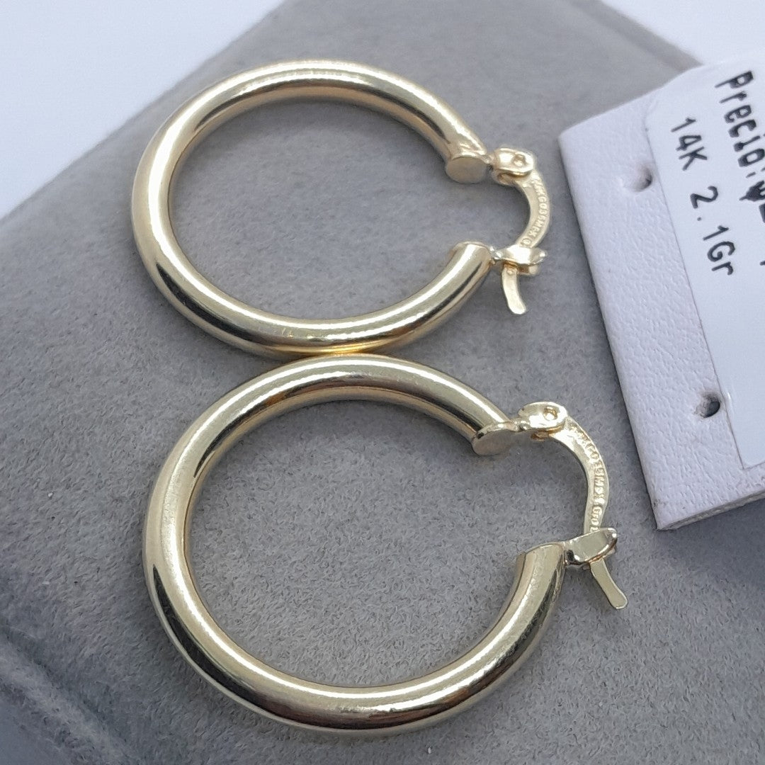 ARETES TEJIDO ARRACADAS LISAS HUECAS 14K 2.1 GR (NUEVO)