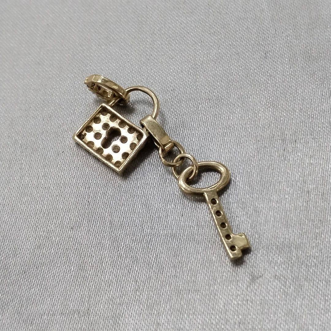 DIJE ORO 10 K 1,90 GRMS (SEMINUEVO)