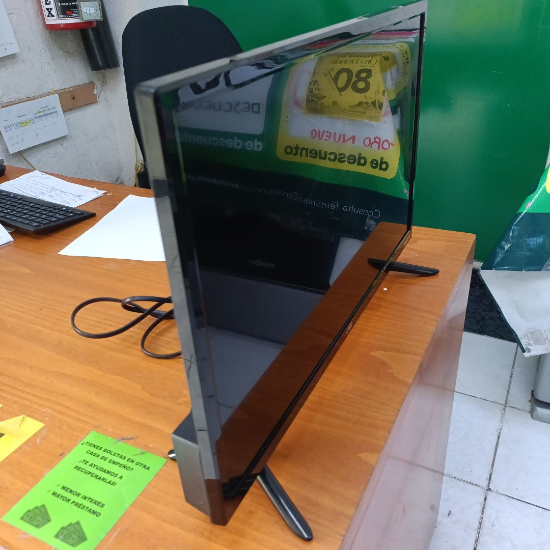 PANTALLA JVC SI24R (2022) 24" LED HD (SEMINUEVO)
