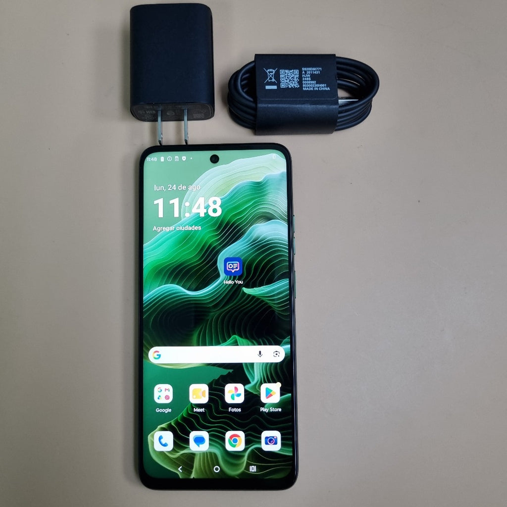 CELULAR MOTOROLA MOTO G35 5G XT2433-2 (2024) 256 GB 4 GB RAM (SEMINUEVO)