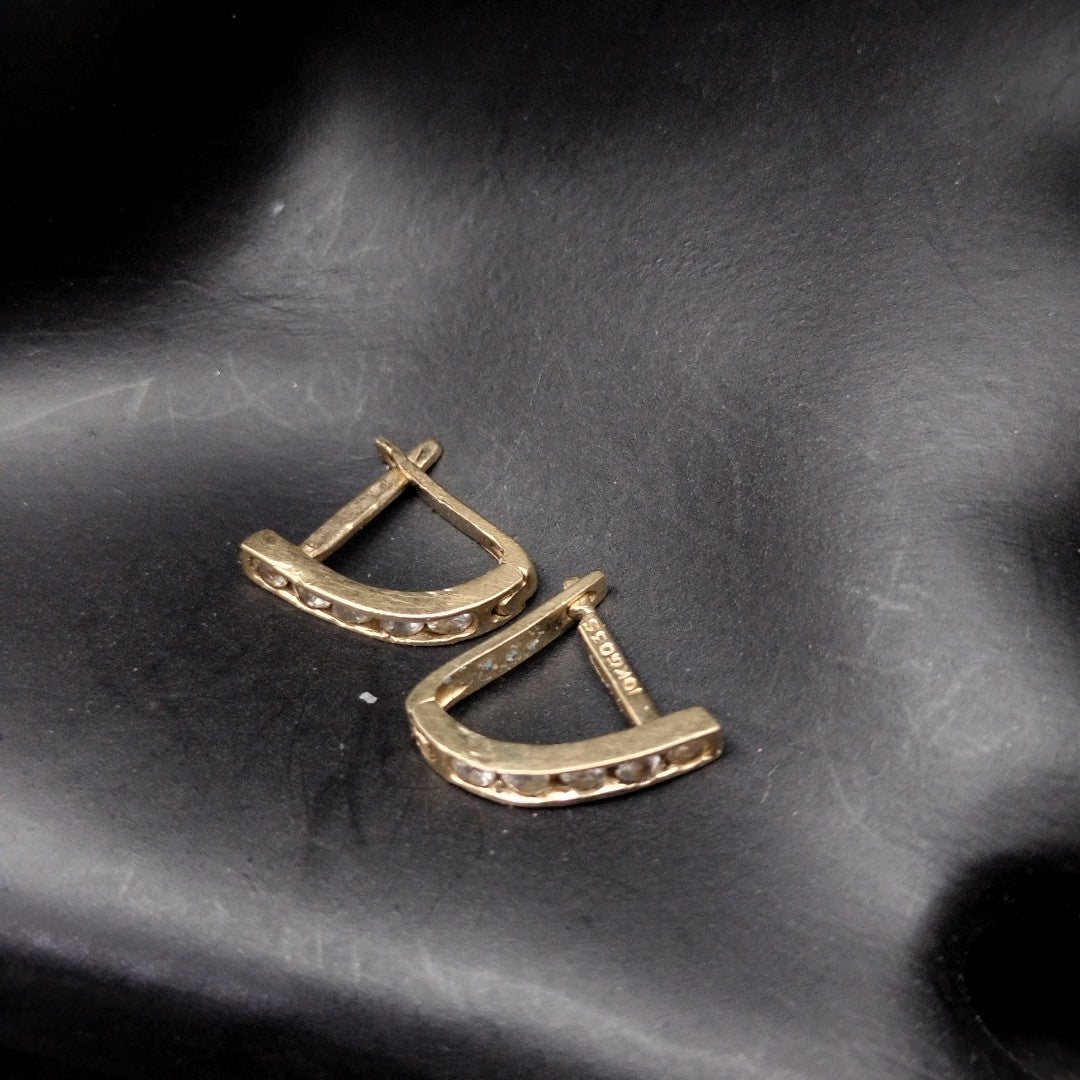 ARETES PAR ORO 10 K 0.9 GRMS (SEMINUEVO)