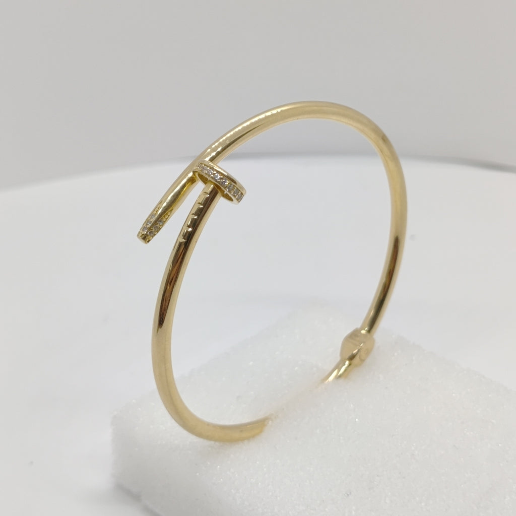 PULSERA RIGIDA ORO 14 K 6.4 GRMS (SEMINUEVO)