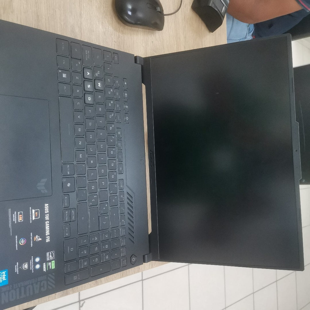 LAPTOP ASUS TUF GAMING F16 FX607VJ-RL023W (2025) 1 TB SSD 16 GB RAM (SEMINUEVO)