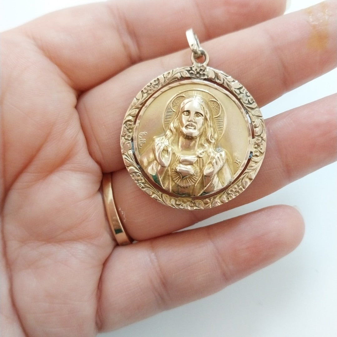 MEDALLA RELIGIOSA ORO 10 K 5,20 GRMS (SEMINUEVO)