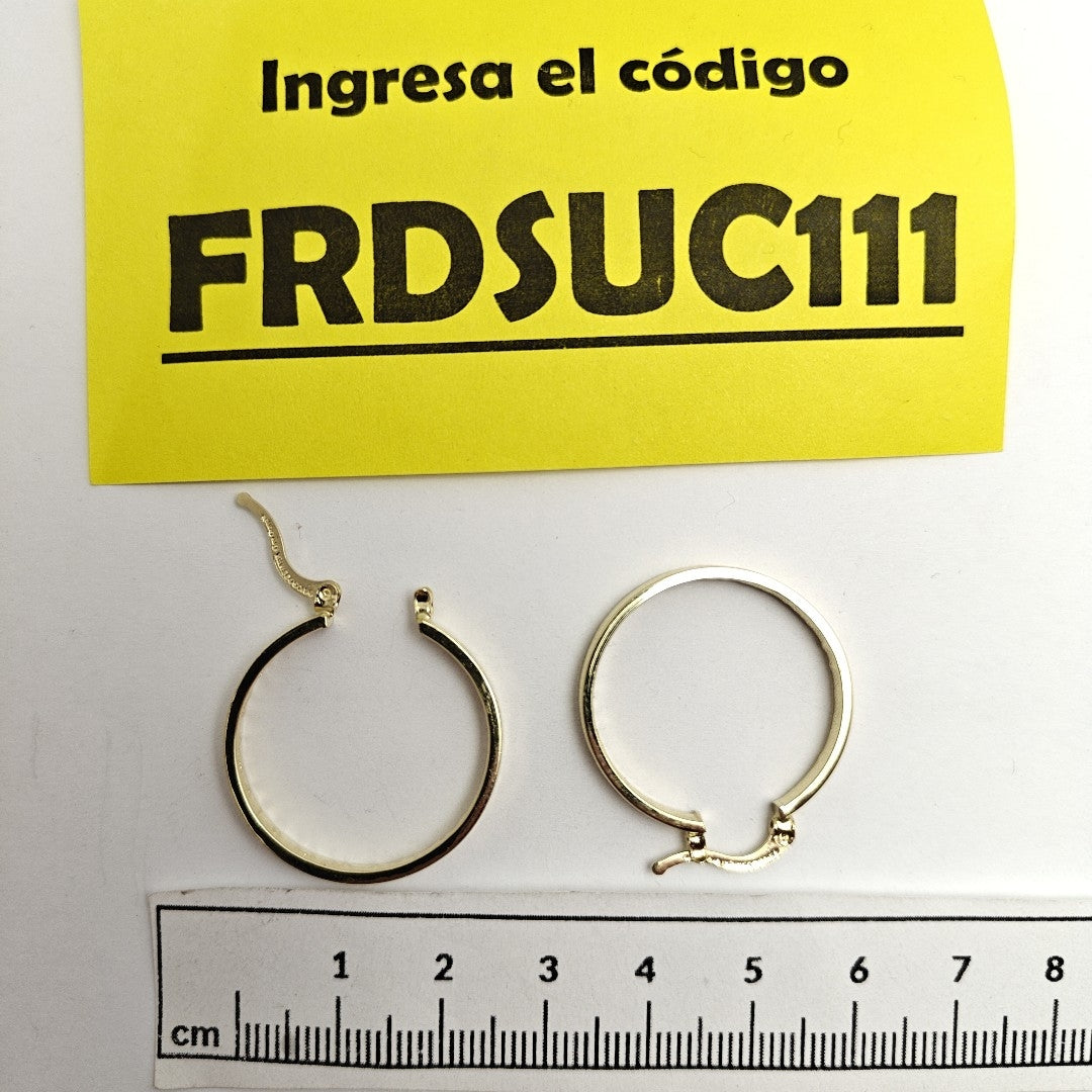 ARETES ARRACADAS TROQUELADA 14K 2.7 GR (NUEVO)