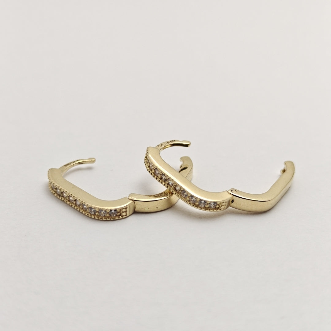 ARETES HUGGIES OVALADA C CIRCONIAS 14K 2.3 GR (NUEVO)