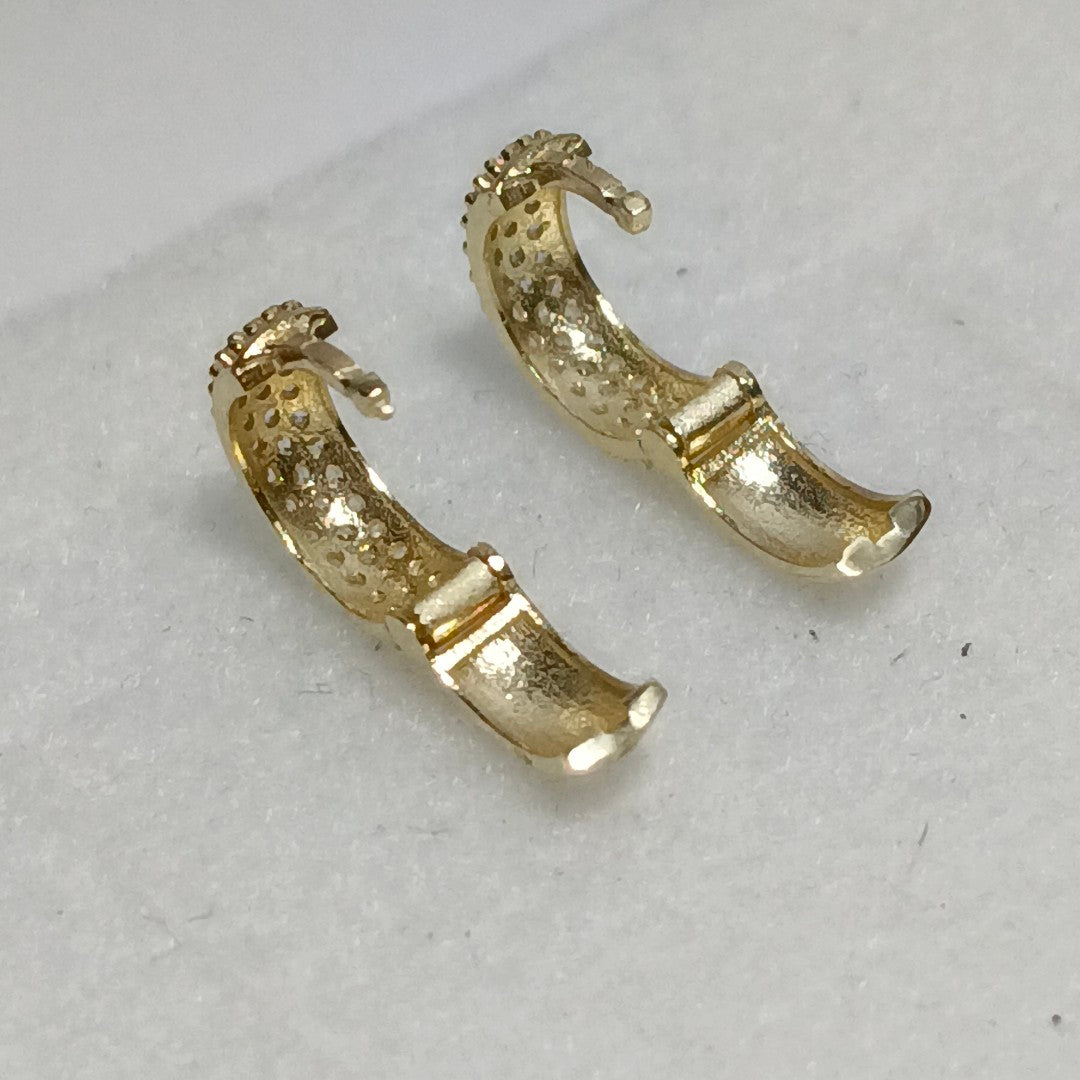 ARETES HUGGIE CON CIRCONIAS 14K 2 GR (NUEVO)