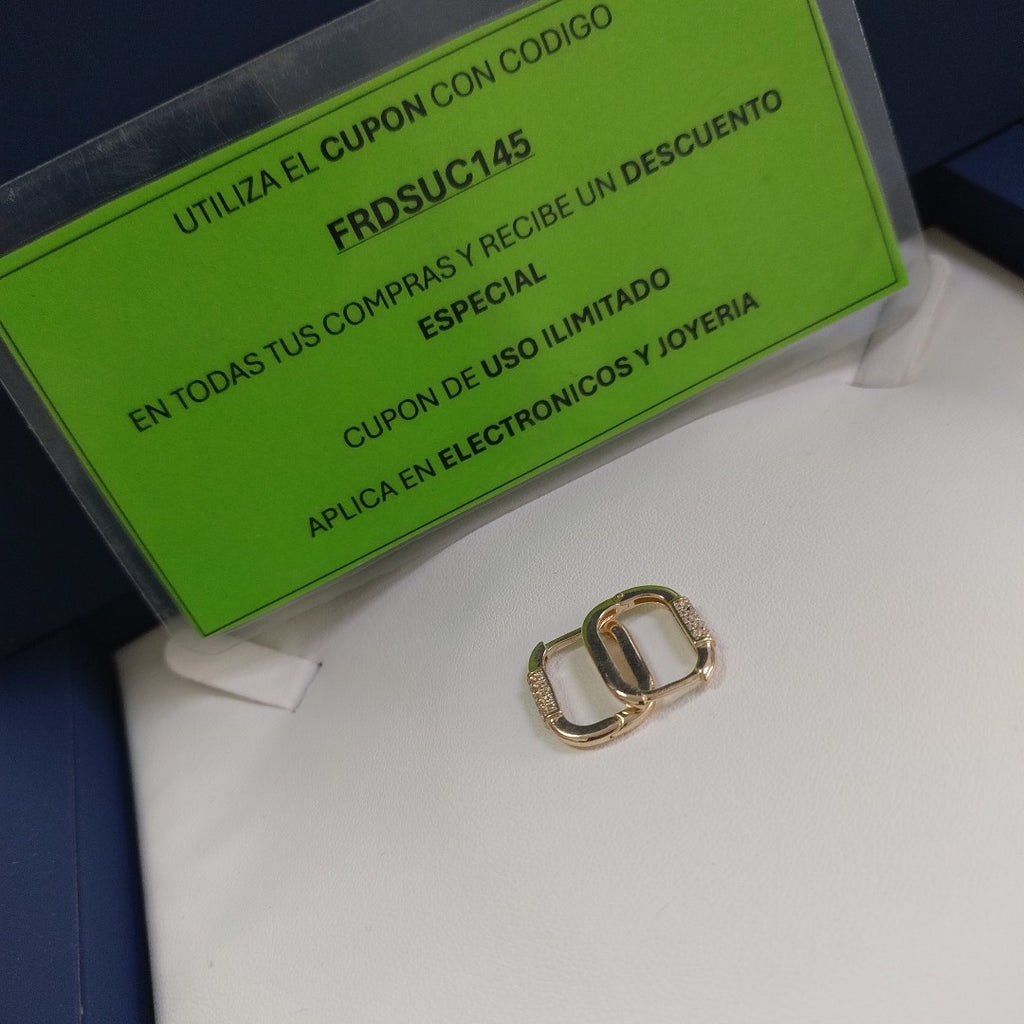 ARETES HUGGIES OVALADA C CIRCONIAS 14K 2.4 GR (NUEVO)