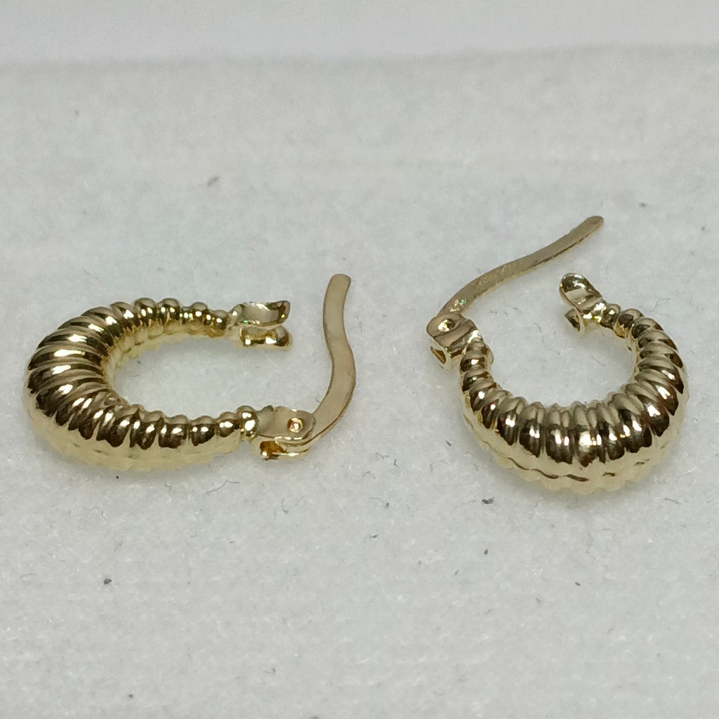 ARETES ARRACADA ESTRIADAS 14K 1.2 GR (NUEVO)