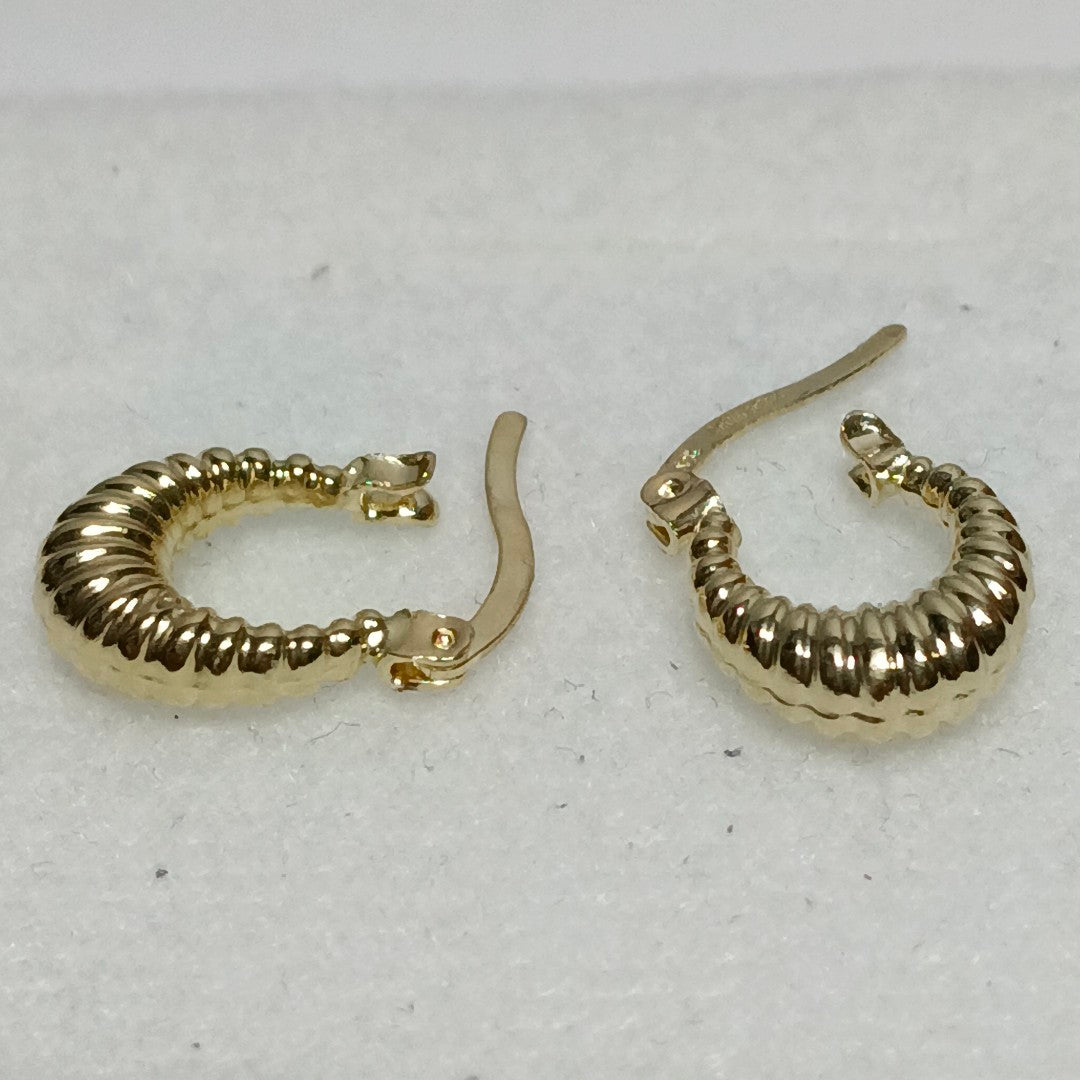 ARETES ARRACADA ESTRIADAS 14K 1.2 GR (NUEVO)