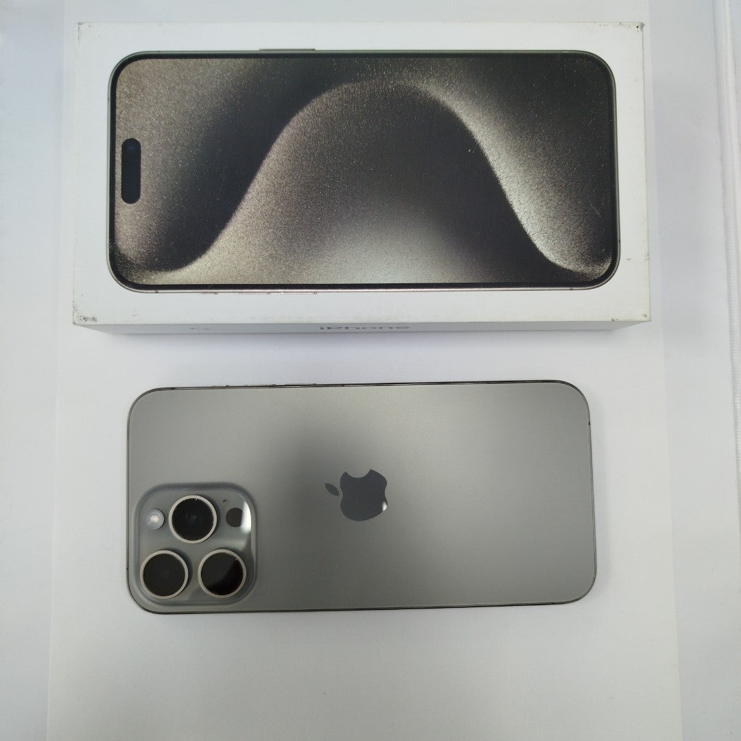 CELULAR APPLE IPHONE 15 PRO MAX A3105 (2023) 256 GB 8 GB RAM (SEMINUEVO)
