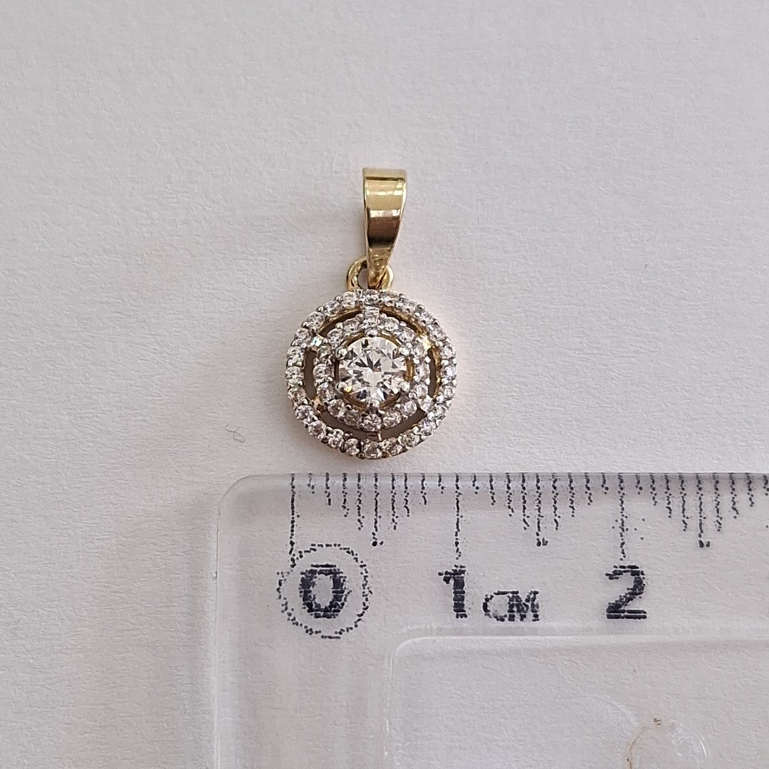 BROQUELES MEDIO ADEREZO BROQUELES Y DIJE C CIRCONIAS 14K 4.2 GR (NUEVO)