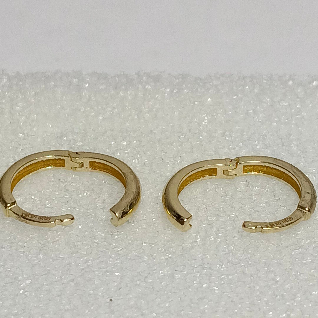 ARETES HUGGIES LISAS 14K 1.3 GR (NUEVO)