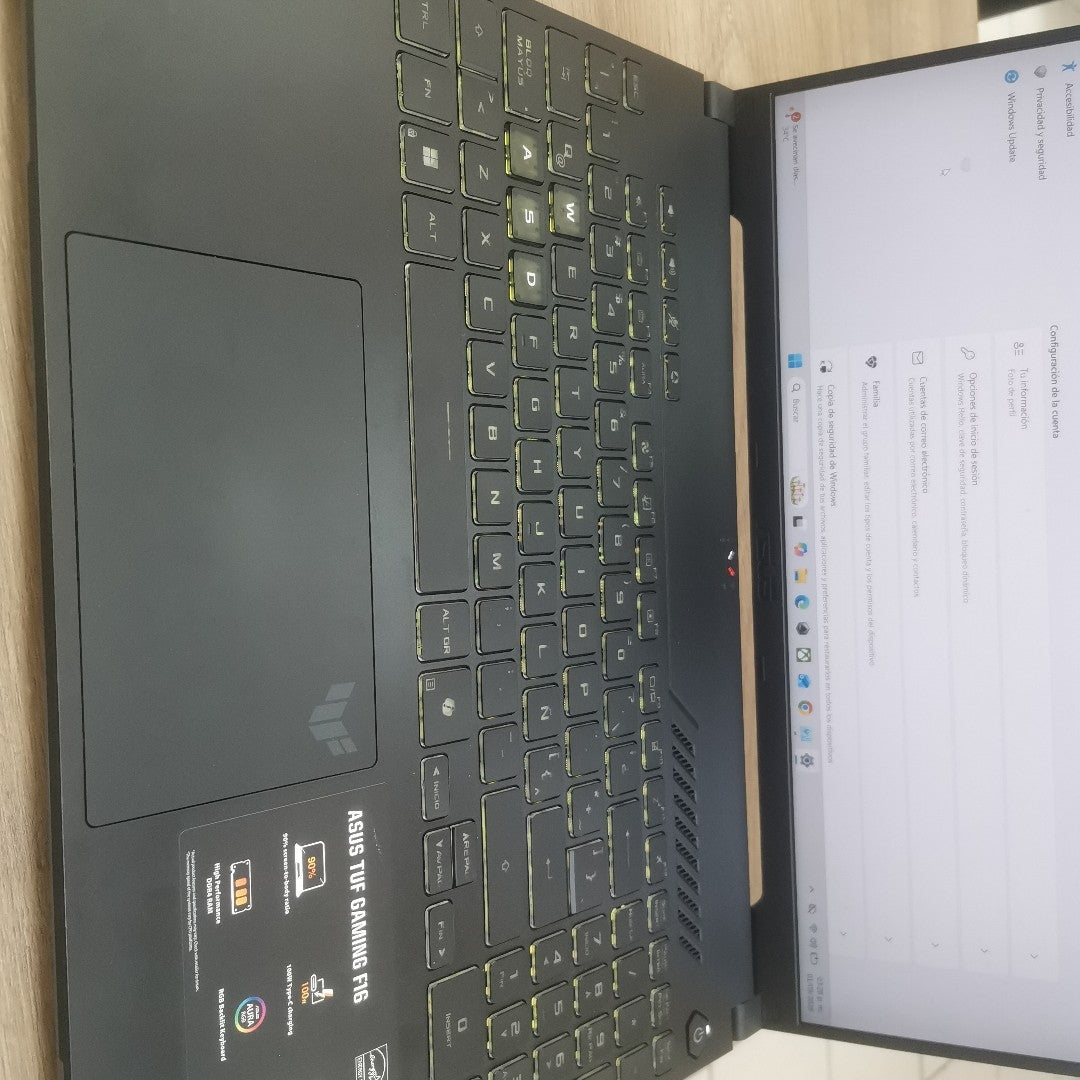 LAPTOP ASUS TUF GAMING F16 FX607VJ-RL024W (2025) 512 GB SSD 16 GB RAM (SEMINUEVO)