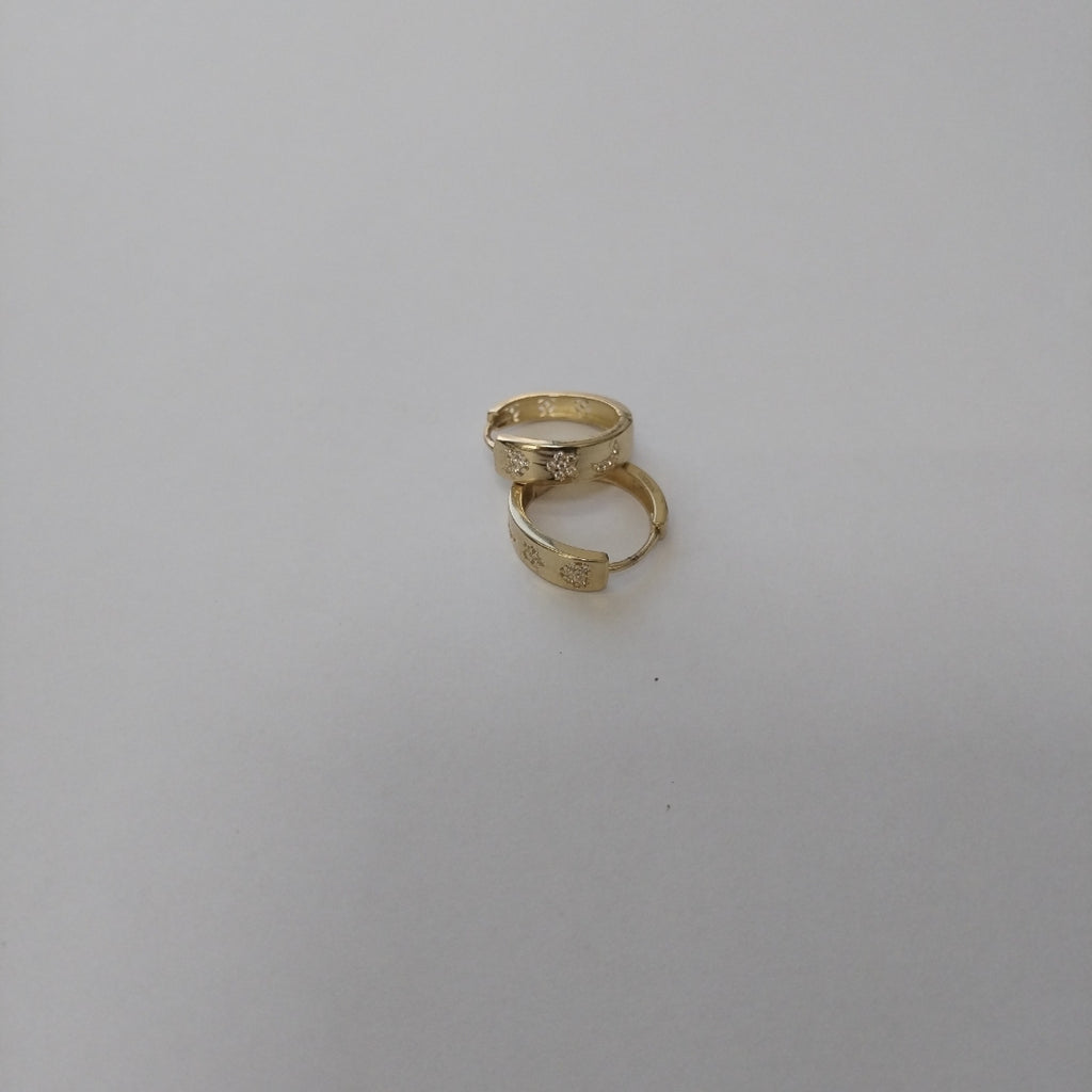 ARETES TEJIDO HUGGIES CON CIRCONIAS 14K 3 GR (NUEVO)