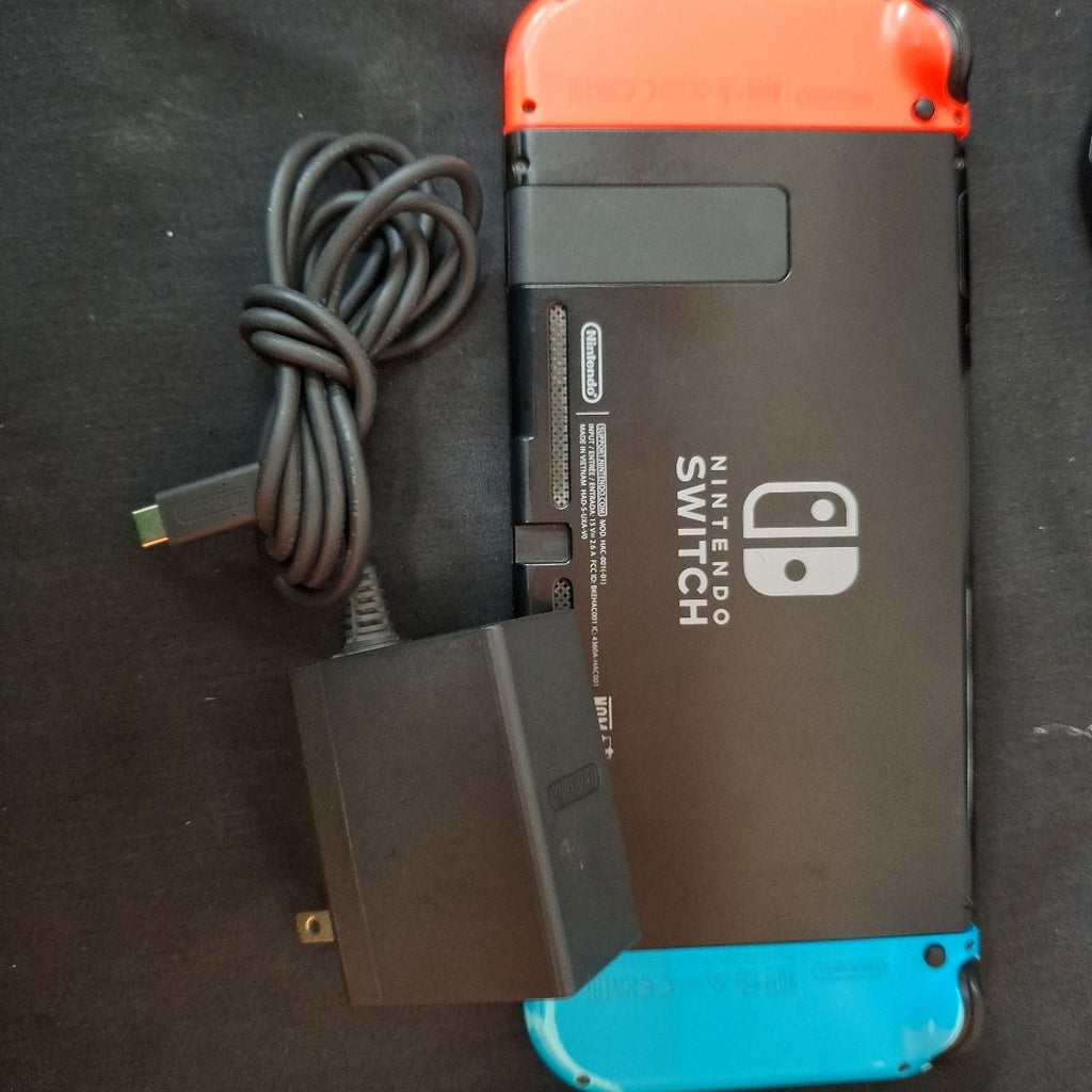 CONSOLA DE VIDEOJUEGO NINTENDO SWITCH 1.1 32 GB (SEMINUEVO)