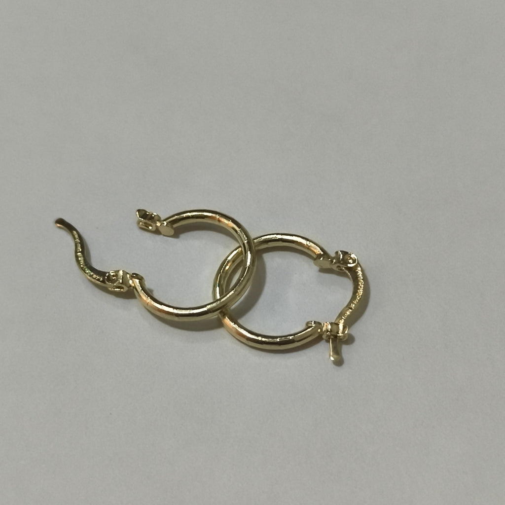 ARETES ARRACADAS ESTRIADAS 14K 1.4 GR (NUEVO)