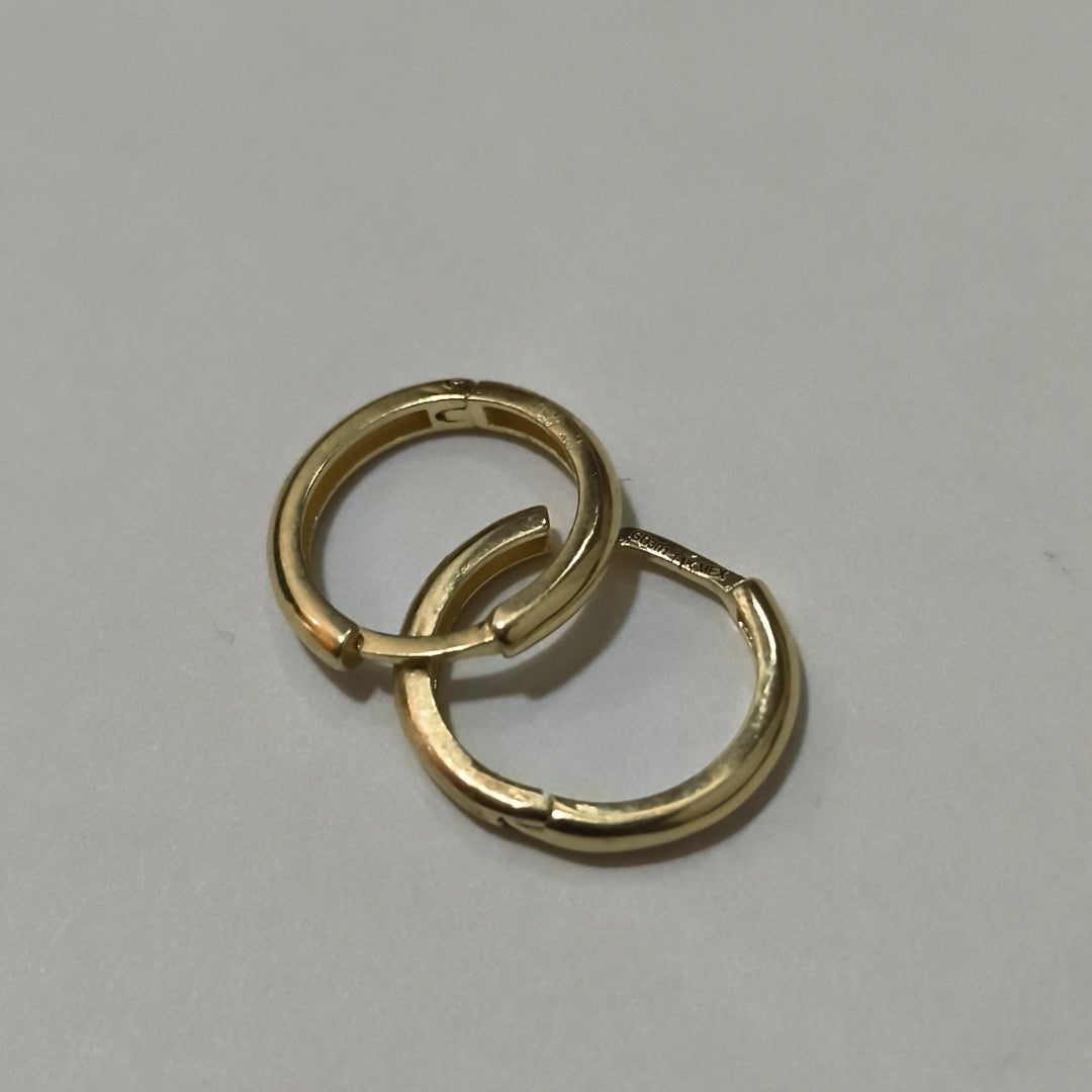 ARETES HUGGIES LISAS 14K 1.5 GR (NUEVO)