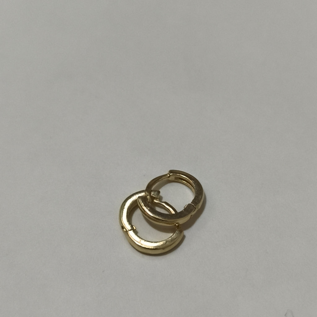 ARETES HUGGIE 14K 1.3 GR (NUEVO)