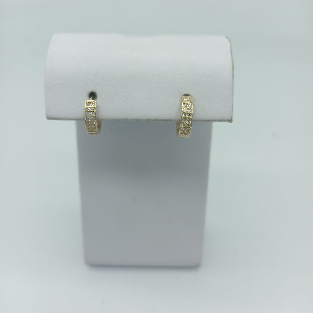 ARETES HUGGIES C CIRCONIAS 14K 2.2 GR (NUEVO)