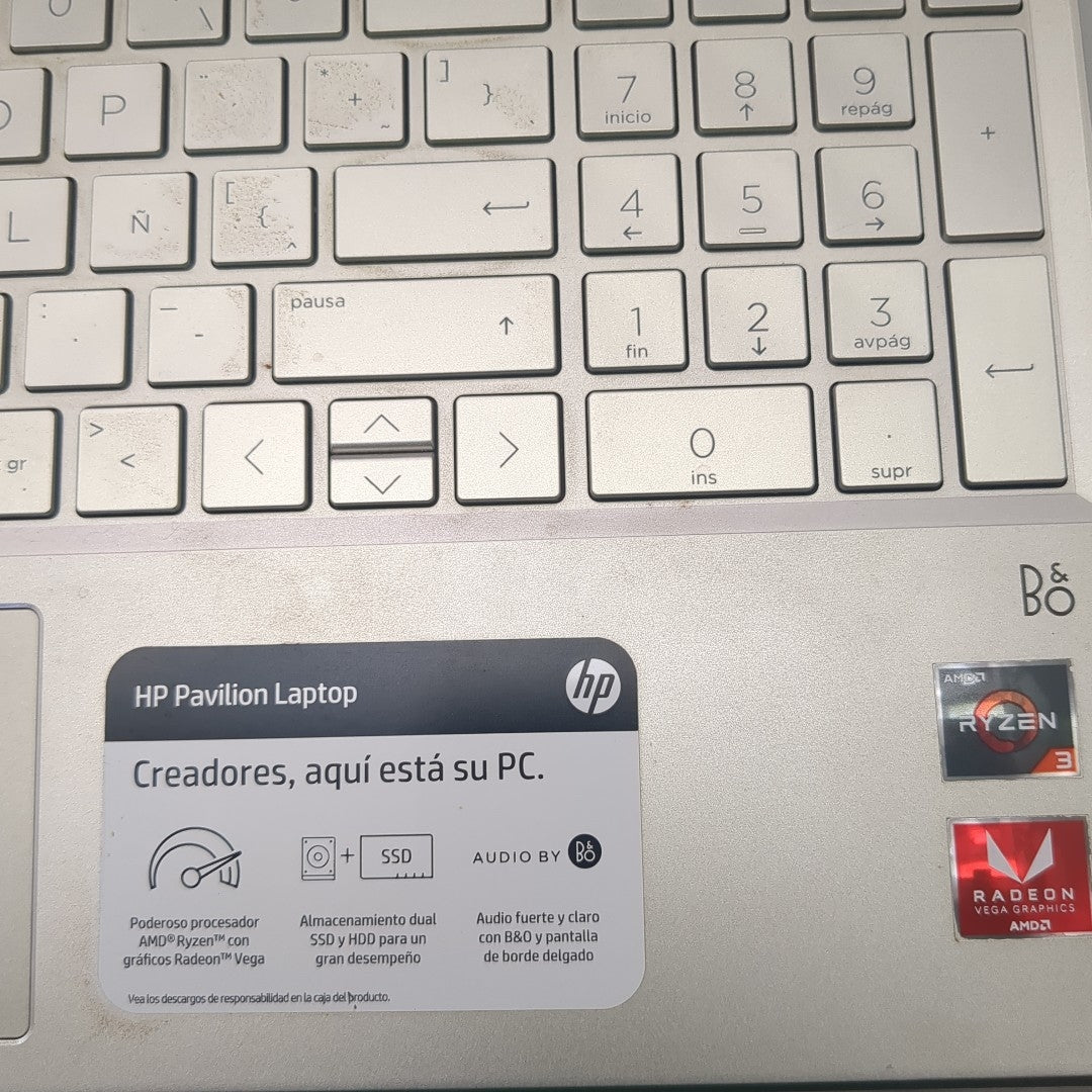 LAPTOP HP PAVILION 15-CW1012LA (2023) 1 TB + 128 GB SSD 12 GB RAM (SEMINUEVO)