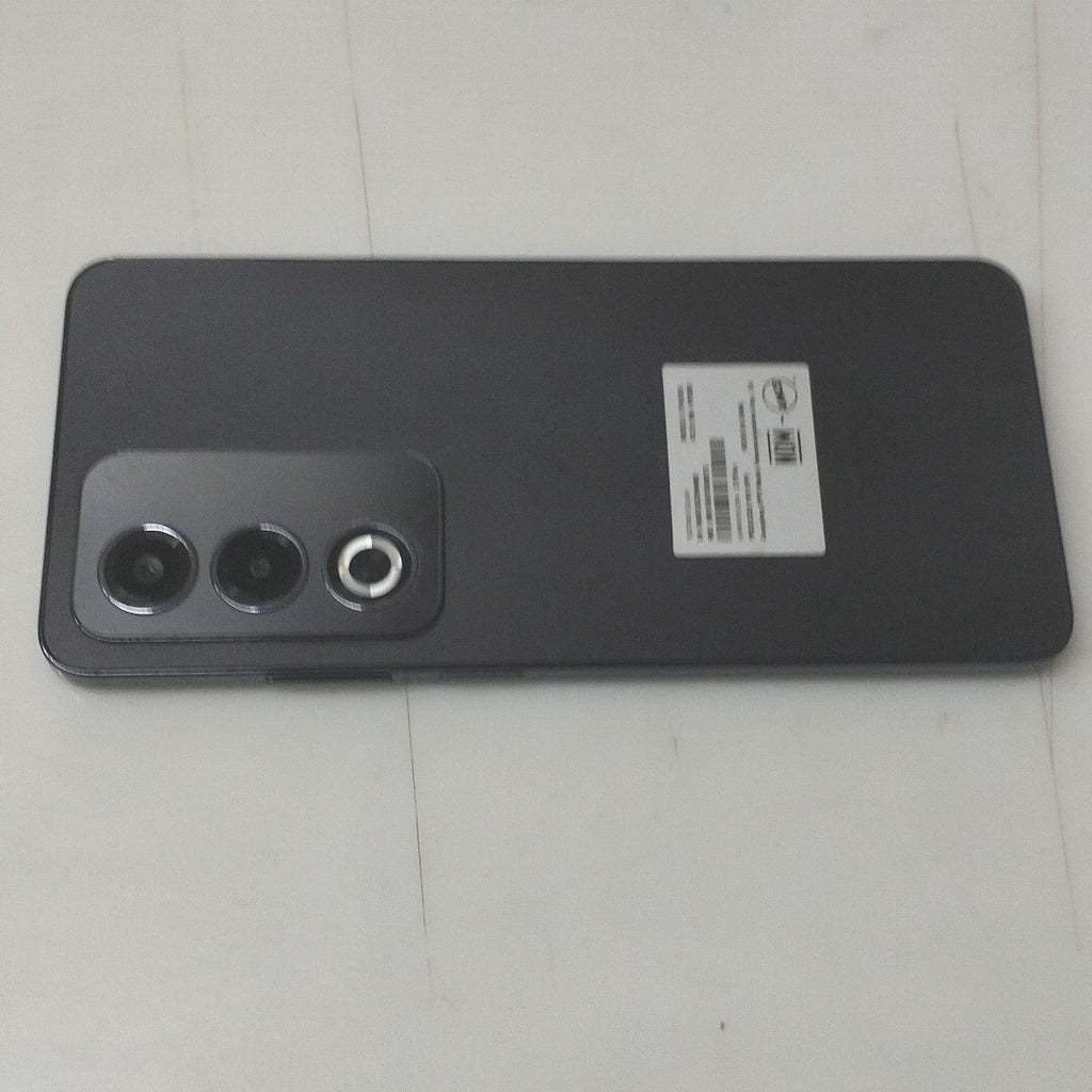 CELULAR OPPO A80 5G CPH2639 (2024) 256 GB 8 GB RAM (SEMINUEVO)
