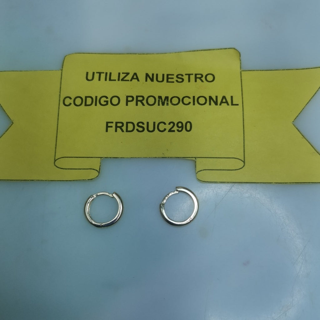 ARETES HUGGIES LISAS 14K 1.3 GR (NUEVO)