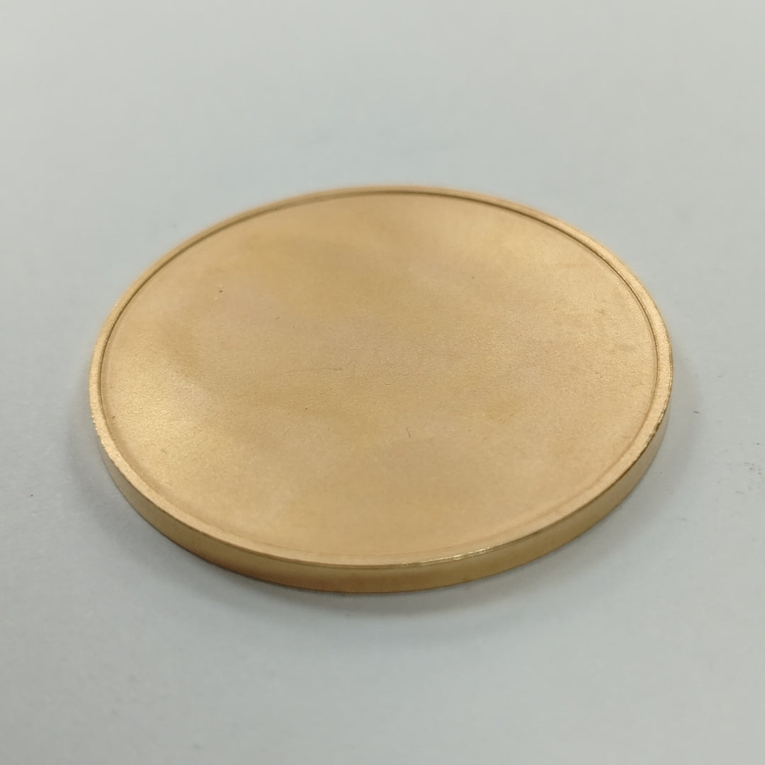 MEDALLA CONMEMORATIVA ORO 21 K 42 GRMS (SEMINUEVO)