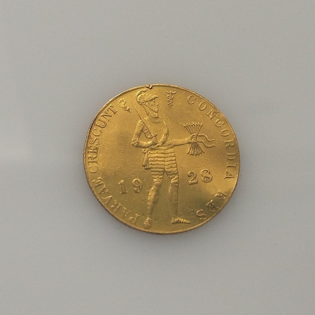 K1 3.5 GRMS 21 K IDENTIFICACIÓN MEDALLA CONMEMORATIVA MATERIALES ORO (SEMINUEVO)