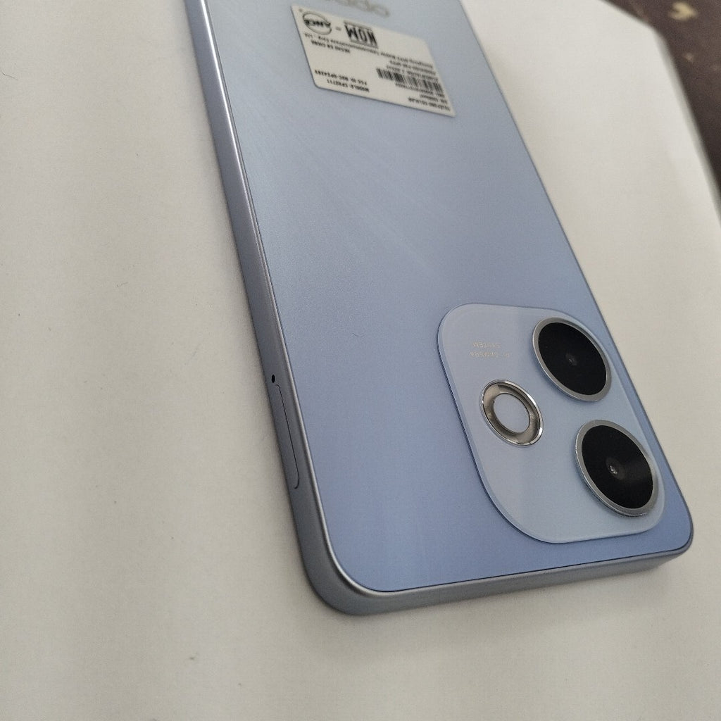 CELULAR OPPO A5 PRO CPH2711 (2025) 256 GB 8 GB RAM (SEMINUEVO)