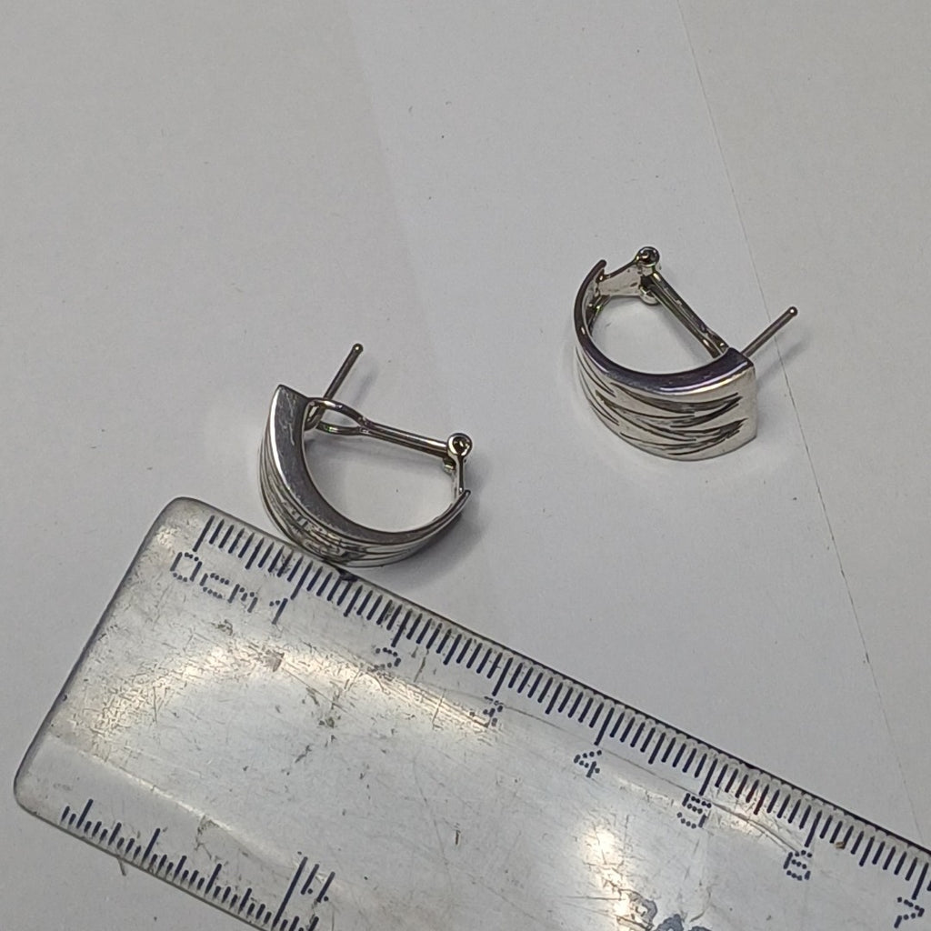 ARETES PAR ORO BLANCO 14 K 4,80 GRMS (SEMINUEVO)
