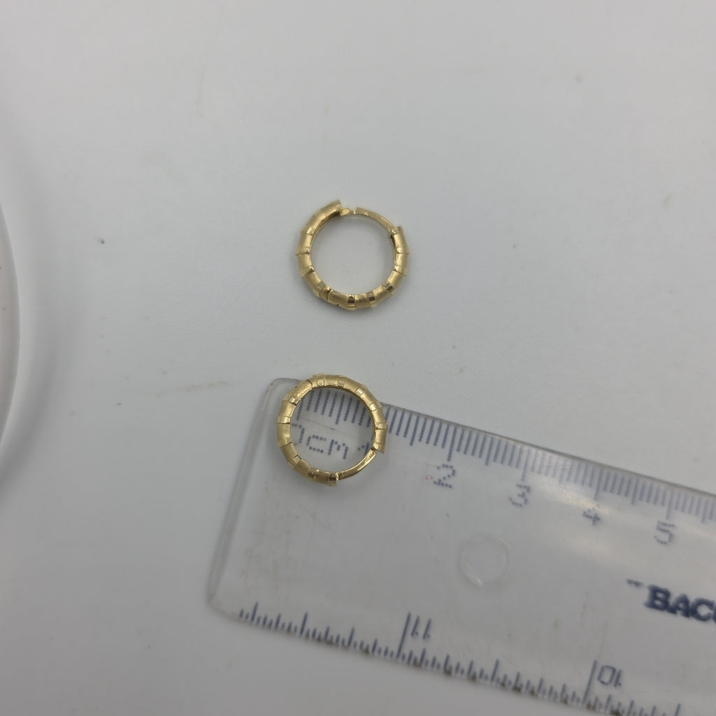 ARETES ARRACADAS FACETADAS 10K 1.7 GR (NUEVO)