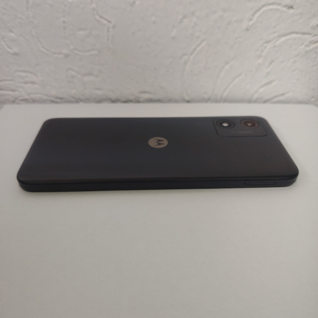 CELULAR MOTOROLA MOTO E13 XT2345-2 64 GB 2 GB RAM (SEMINUEVO)