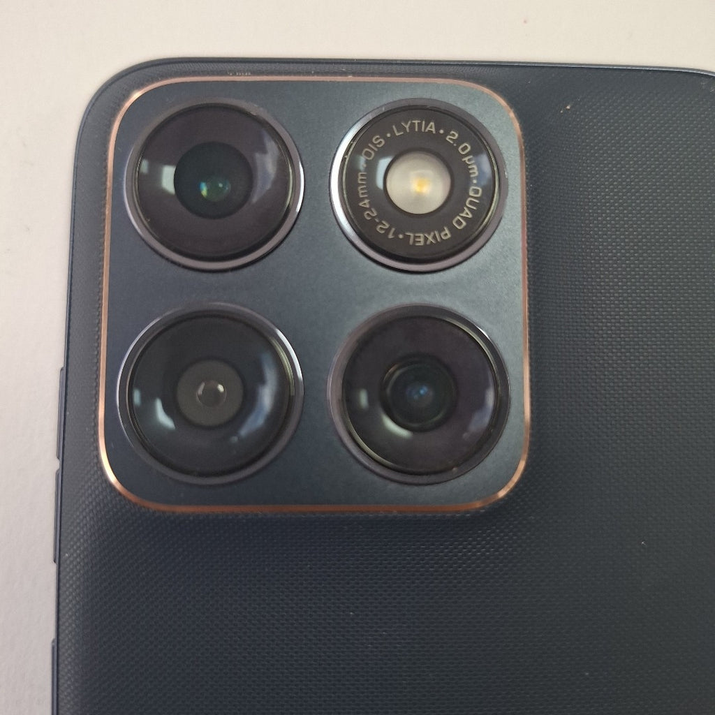 CELULAR MOTOROLA EDGE 70 FUSION XT2605-3 (2026) 256 GB 8 GB RAM (SEMINUEVO)