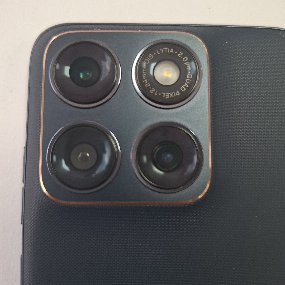 CELULAR MOTOROLA EDGE 70 FUSION XT2605-3 (2026) 256 GB 8 GB RAM (SEMINUEVO)