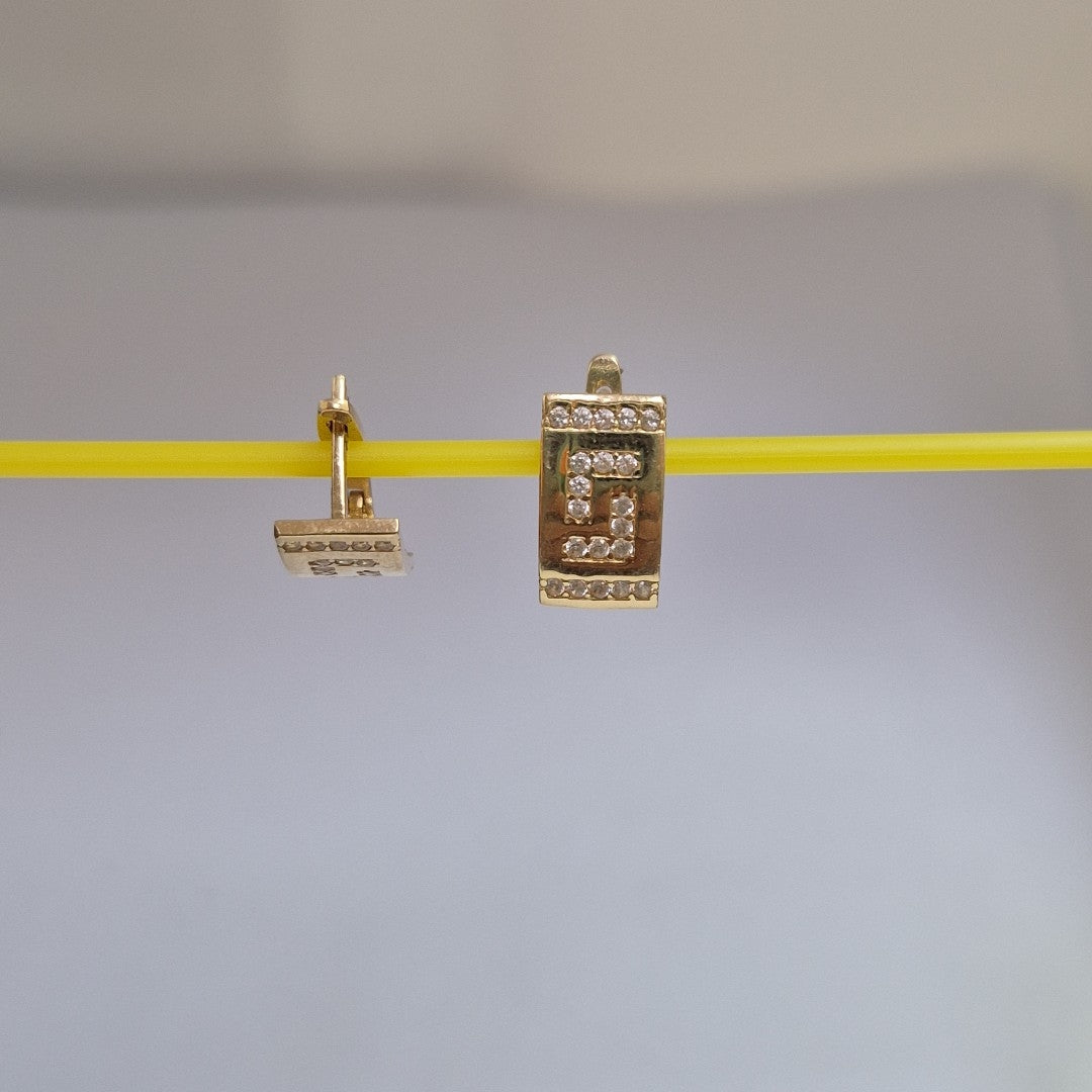 ARETES PAR ORO 14 K 2.4 GRMS (SEMINUEVO)