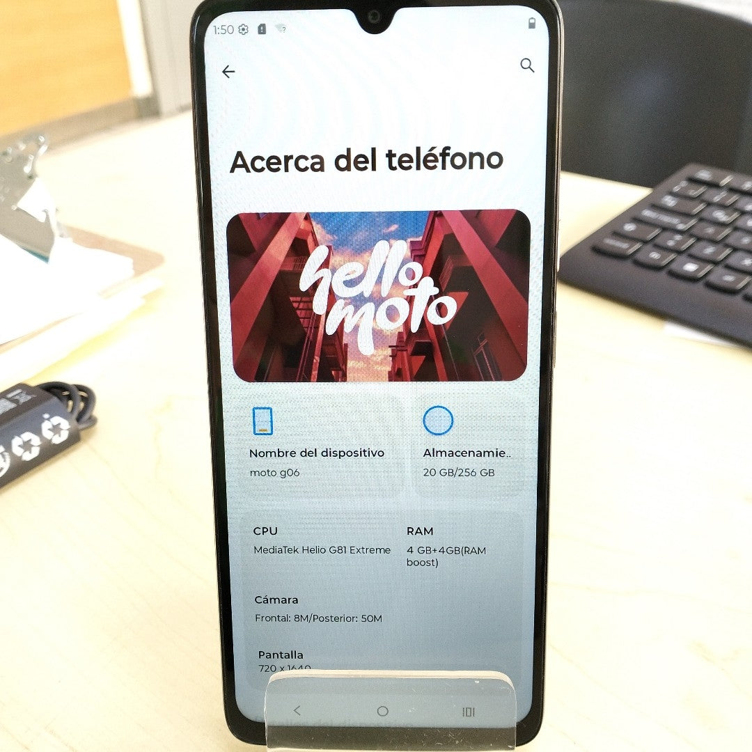 CELULAR MOTOROLA MOTO G06 XT2535-2 (2025) 256 GB 4 GB RAM (SEMINUEVO)