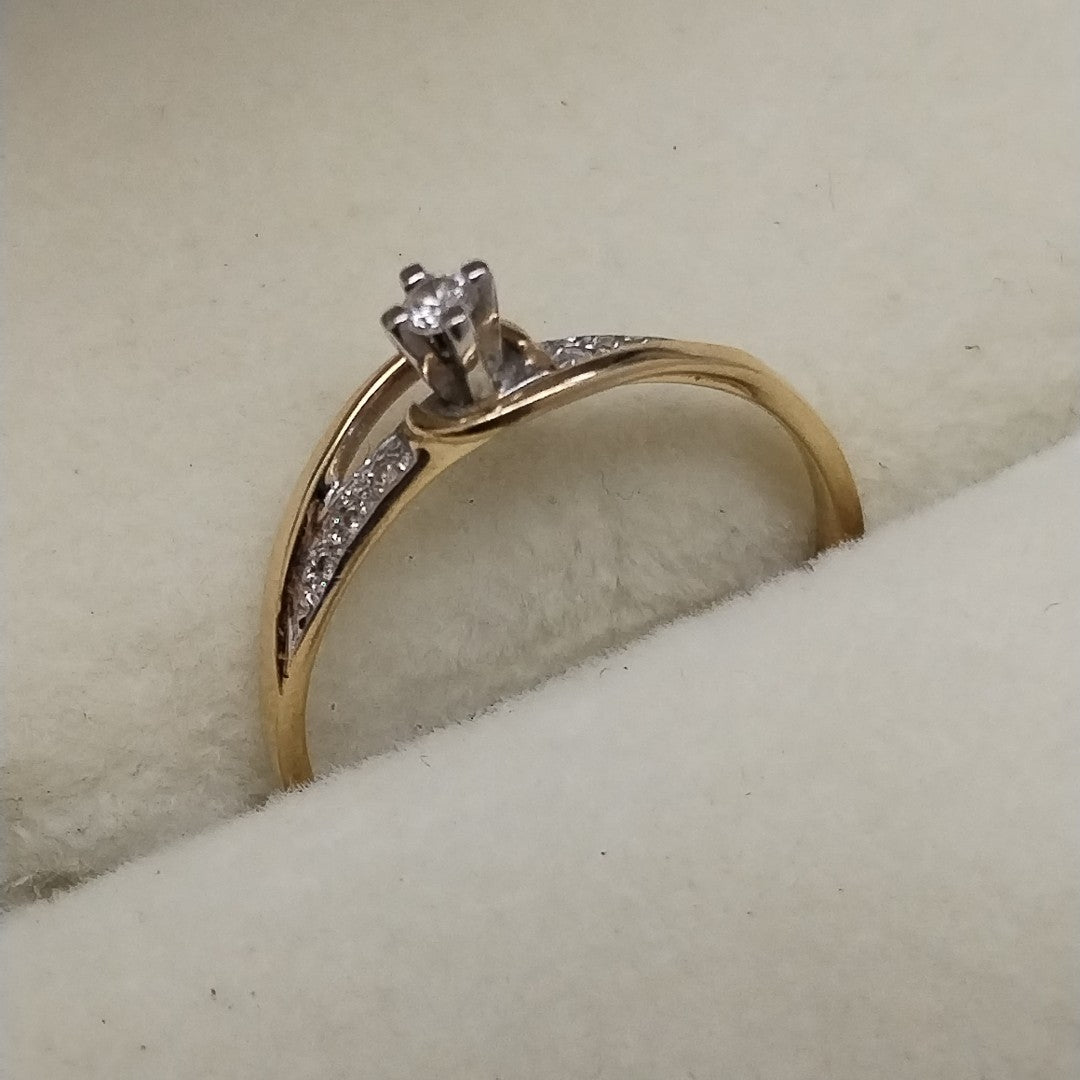 SOLITARIO ORO 14 K 1.9 GRMS (SEMINUEVO)