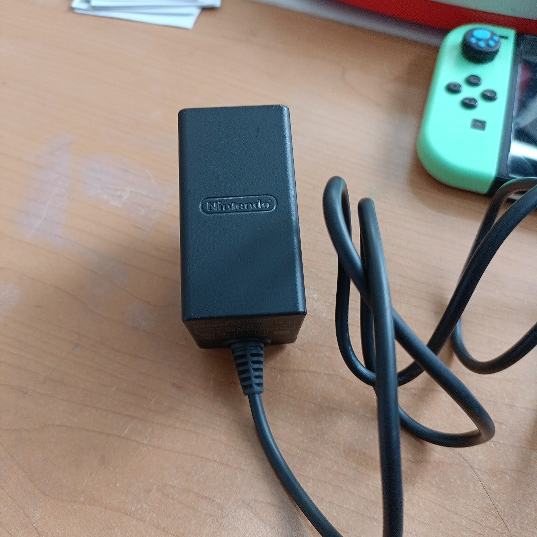 CONSOLA DE VIDEOJUEGO NINTENDO SWITCH 1.1 32 GB (SEMINUEVO)