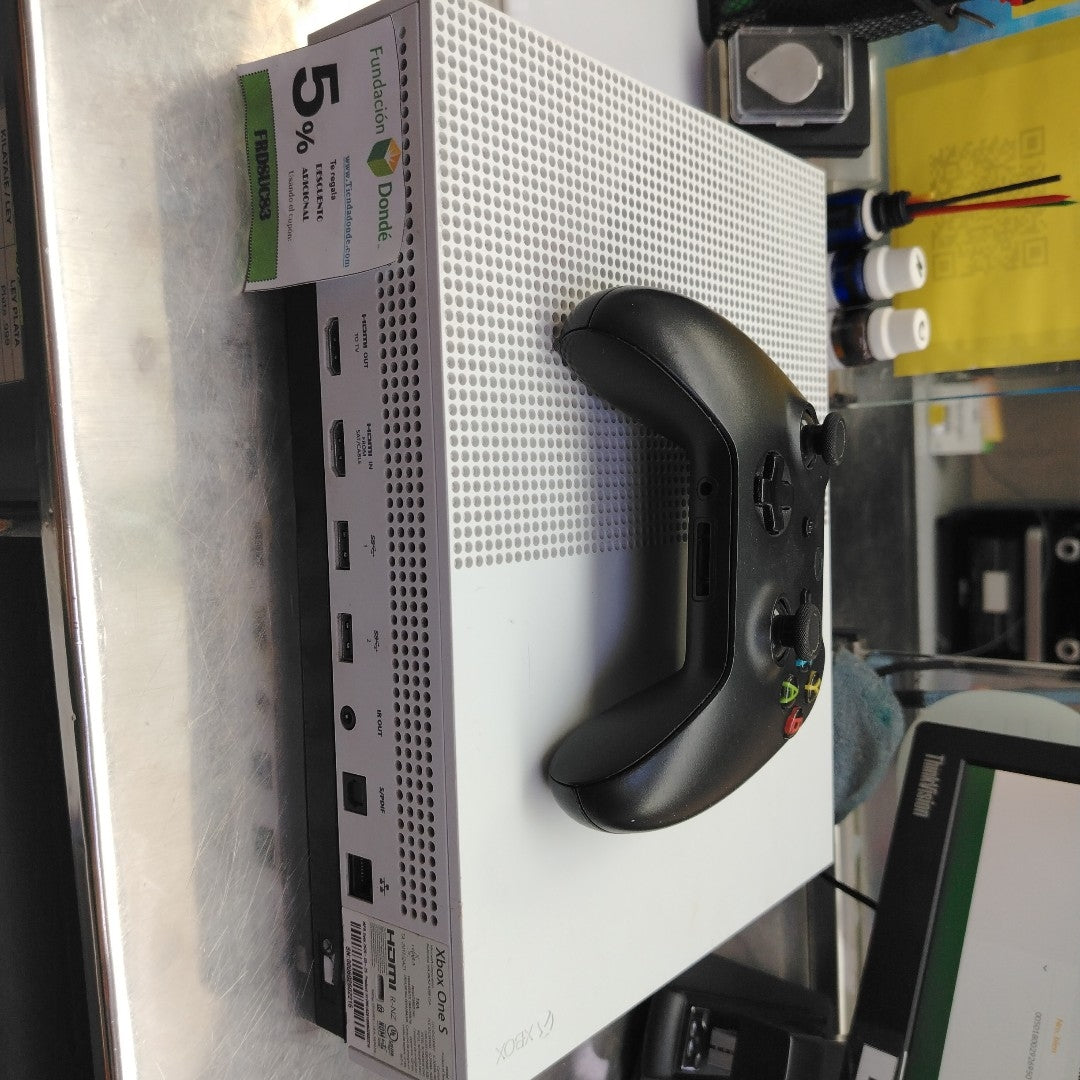 CONSOLA DE VIDEOJUEGO MICROSOFT XBOX ONE S 500 GB (SEMINUEVO)