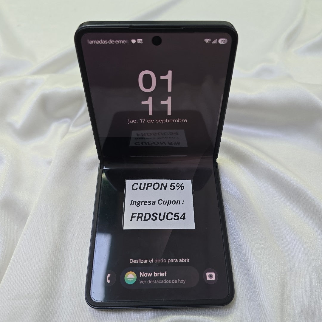 CELULAR SAMSUNG GALAXY Z FLIP 7 SM-F766B (2025) 512 GB 12 GB RAM (SEMINUEVO)
